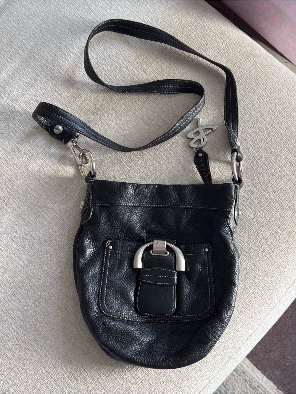 B. Makowsky Black Genuine Leather Crossbody Bag – Silver Hardware